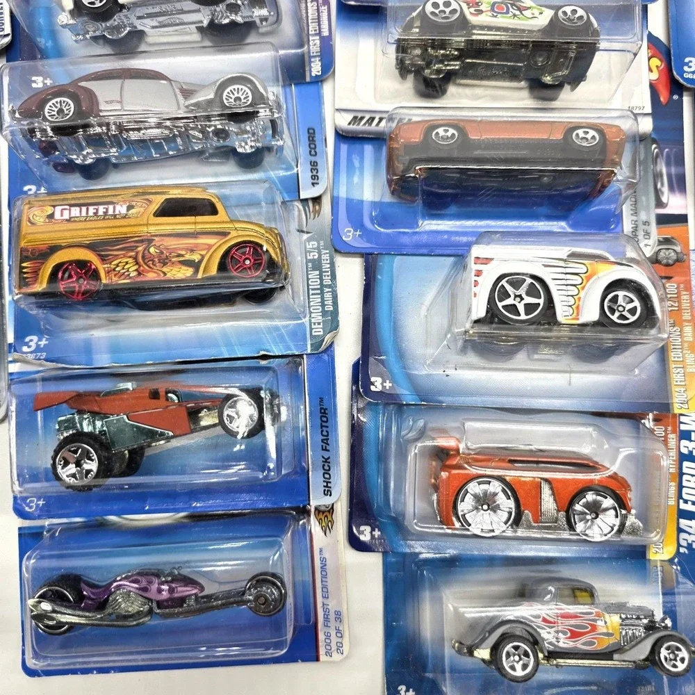 Lot of 44 Vintage Hot Wheels Cars New In Package Diecast Collection 1:64 Scale